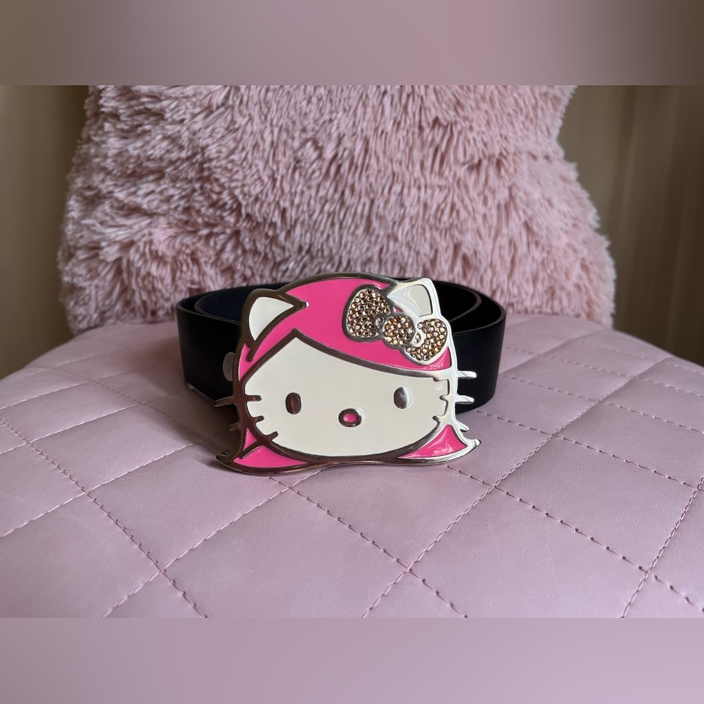 TARINA TARANTINO Vintage Hello Kitty Pink Head Belt NWT 💖